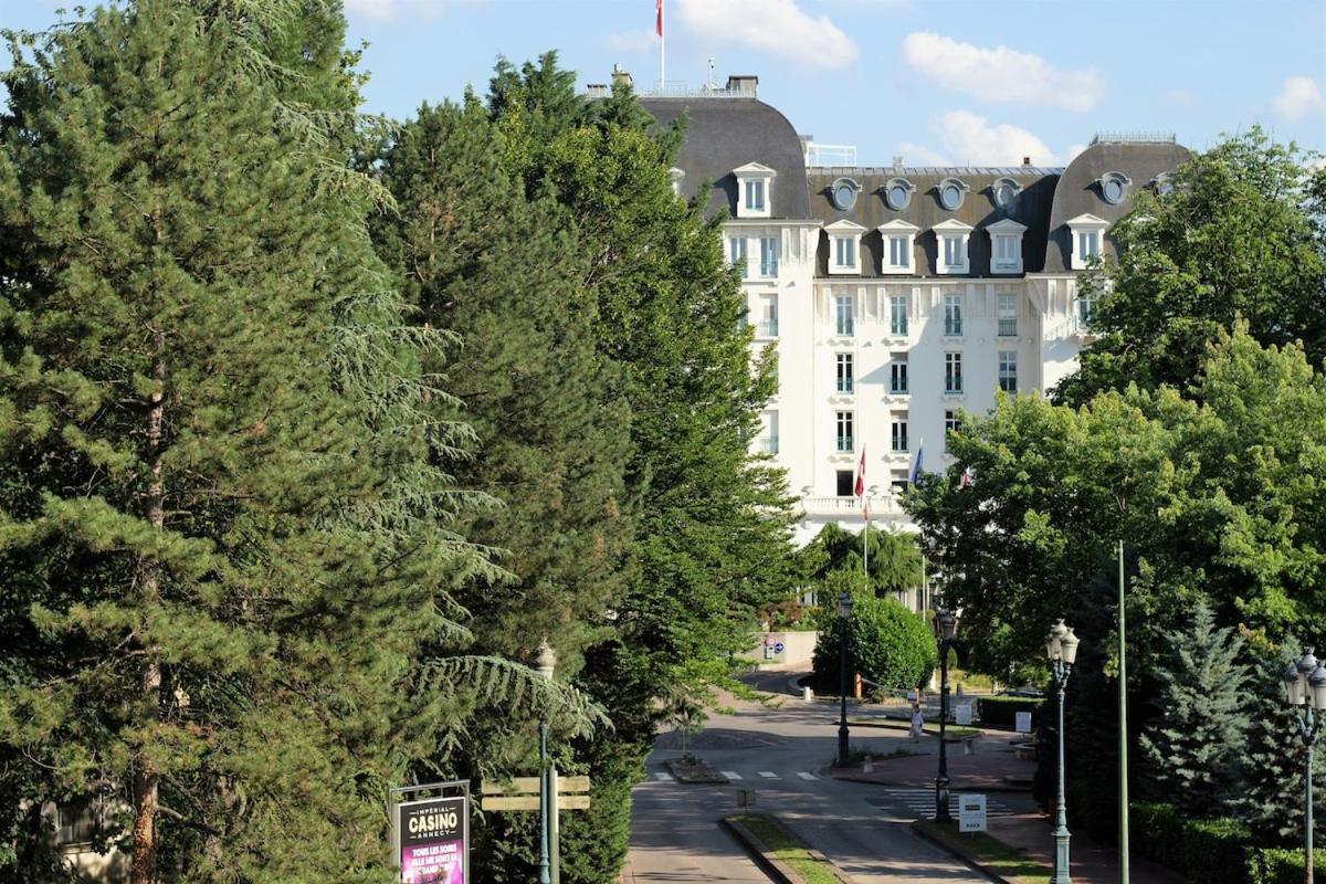 Petit Palace Vue Sur Imperial Annecy Exterior photo